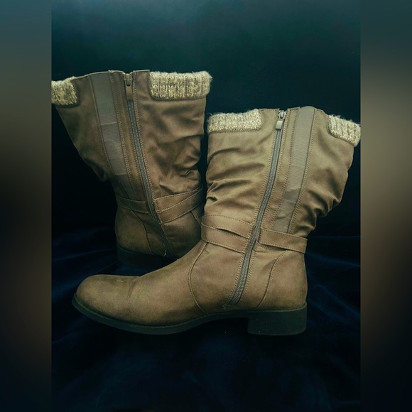 Torrid Faux Leather Sweater Trimmed Slouchy Moto Boots Extra WW Sz 12, gray - Picture 4 of 6